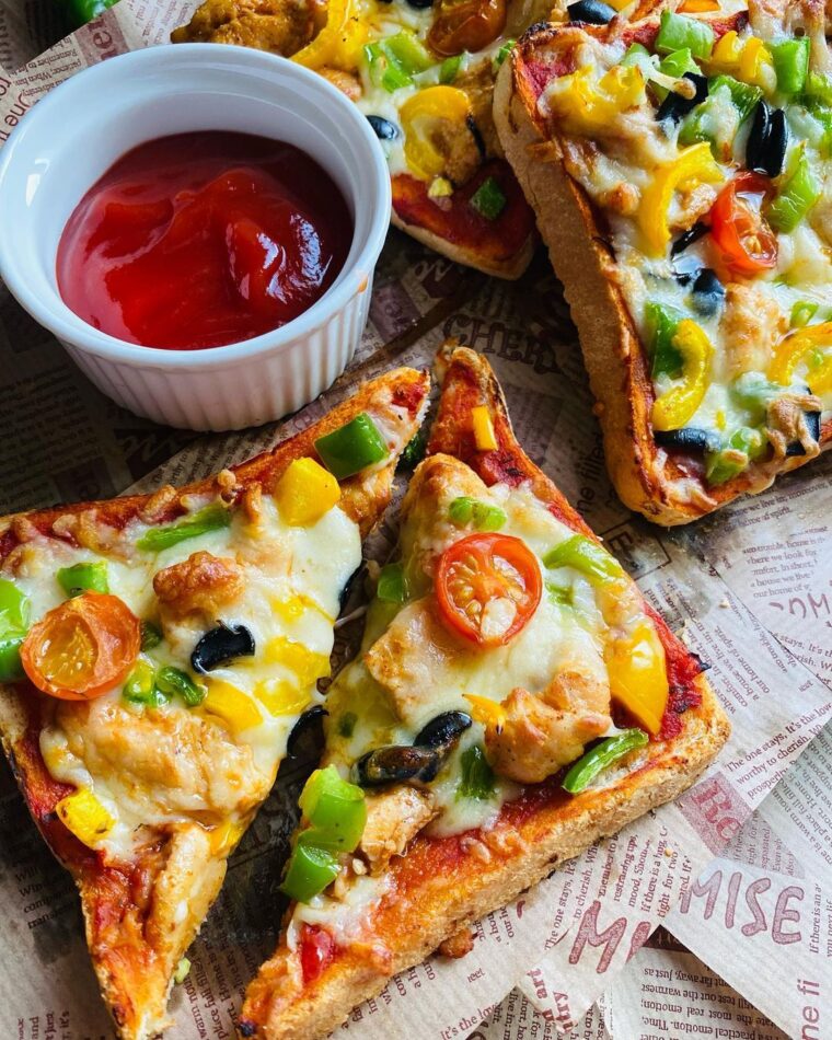 Instant Bread Pizza