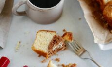Keto Rhubarb Coffee Cake