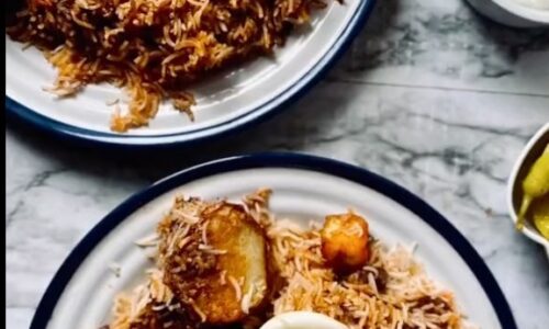 Kolkata Style Chicken Biryani