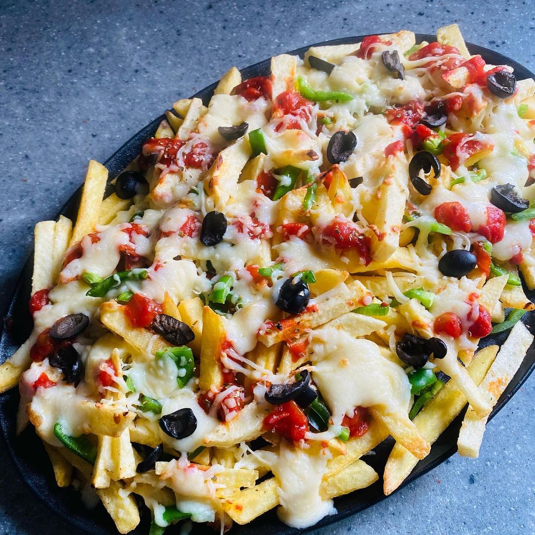 Loaded Pizza Fries from bon_appetit_jeddah