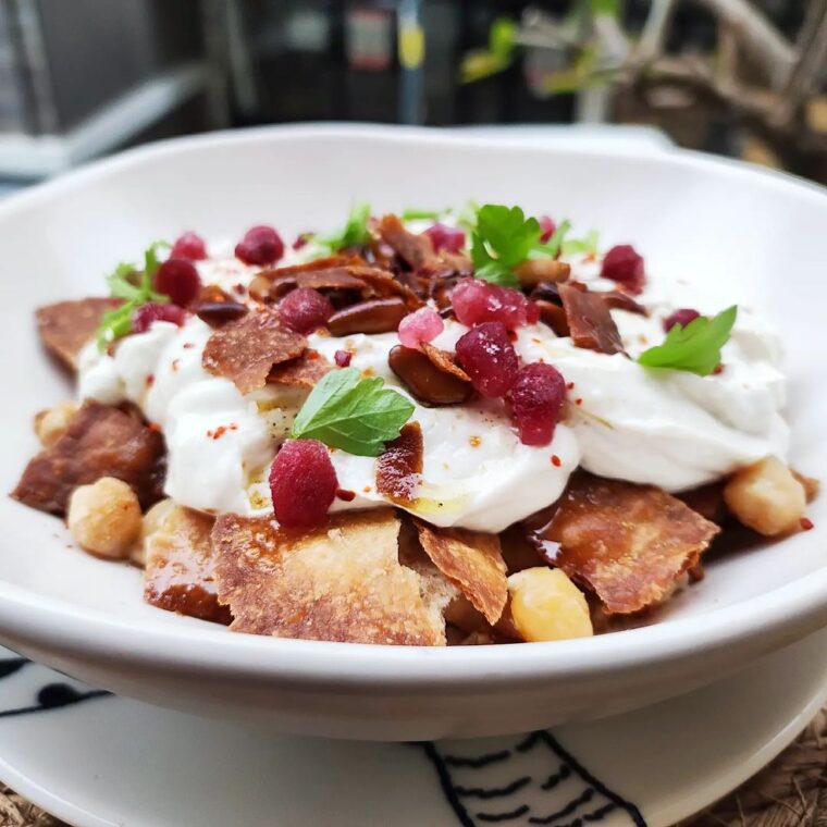 Meatless Chickpea Fatteh