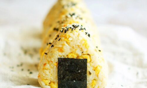 Nasi Limau Cakalang Suwir (Shredded Mackerel With Lime Leaves Rice Onigiri)