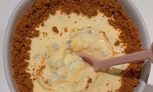 Passion Fruit Biscoff Overnight Oats