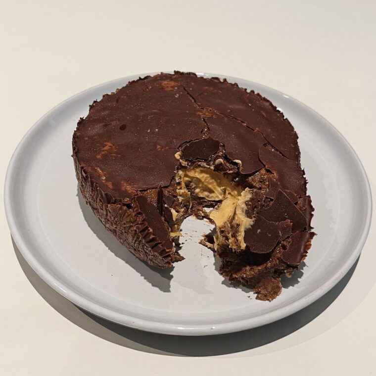 Reese’s Overnight Weetabix Cake