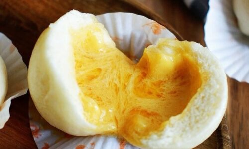 Salted Egg Yolk Lava Bun (Liu Sha Bao)