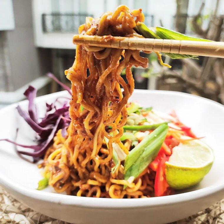 Spicy Peanut Noodles