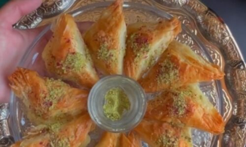 Warbaat Bil Ashta (Cream Filled Fillo)