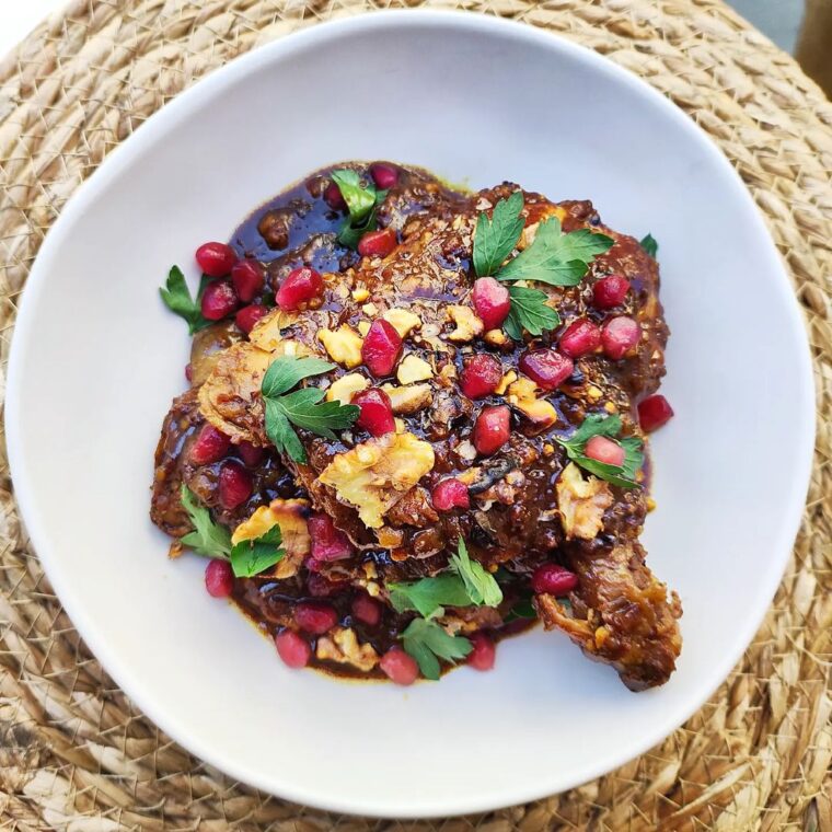 Fesenjãn (Persian Pomegranate & Walnut Chicken Stew)