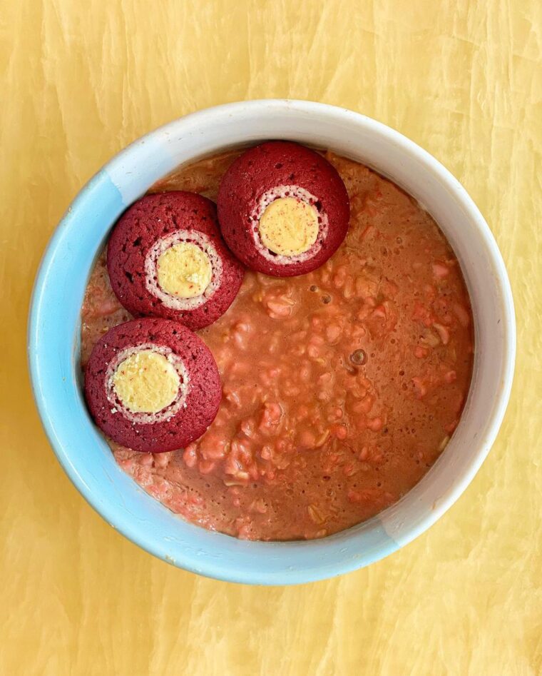 Red Velvet White Chocolate Oats