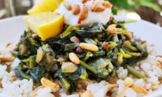 Sabanekh Wa Riz (Lebanese Spinach Stew)
