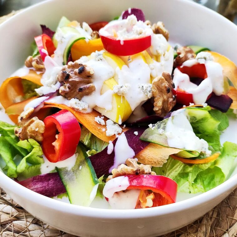 Salad With Blue Cheese Dressing