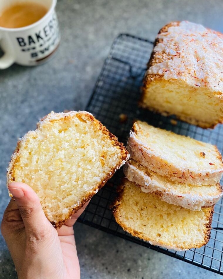 Coconut Cake With Toasted Coconut Glaze