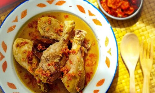 Opor Ayam –  Indonesian Chicken Curry