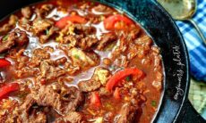 Semur Daging ( Indonesian Beef Stew )