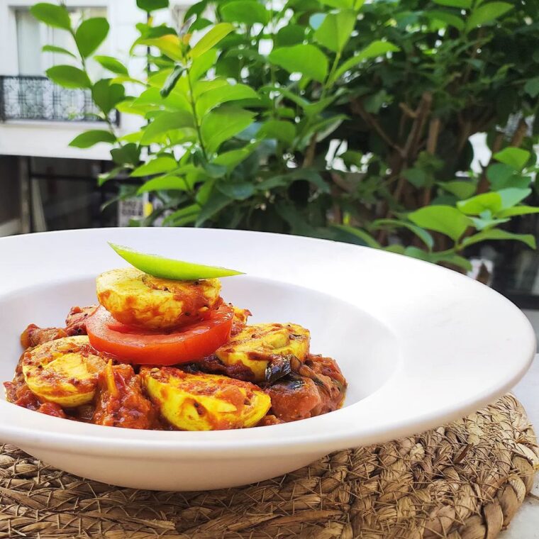 Tomato Egg Curry (Anda Masala)