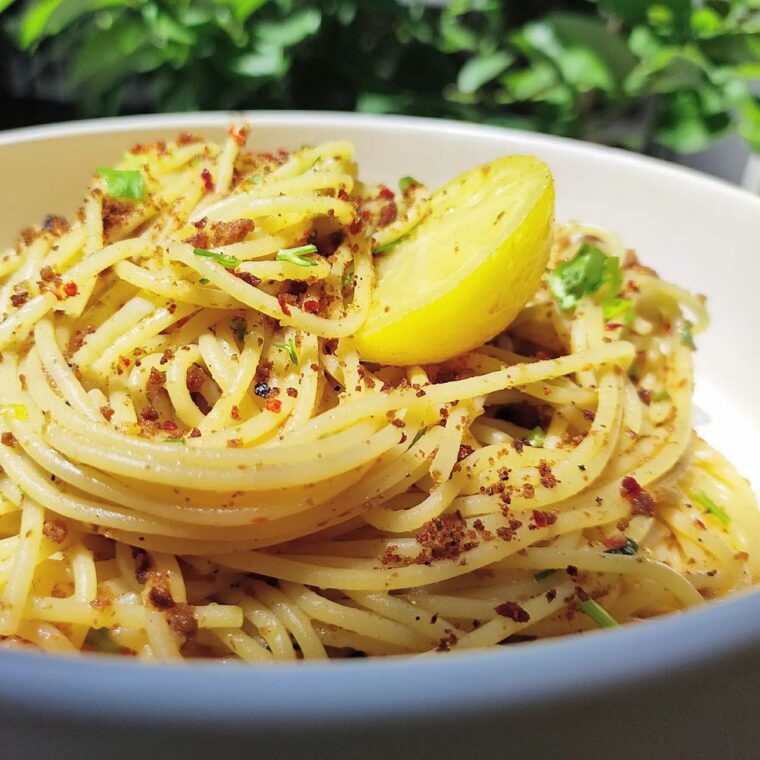 Aglio Olio With Breadcrumbs