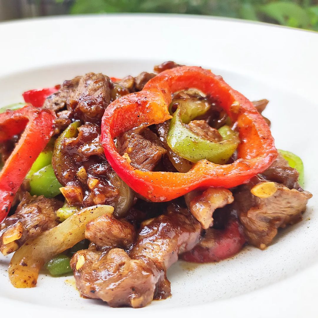 Black Pepper Beef Stir Fry From @wondernonieskitchen - ResepMamiku.com