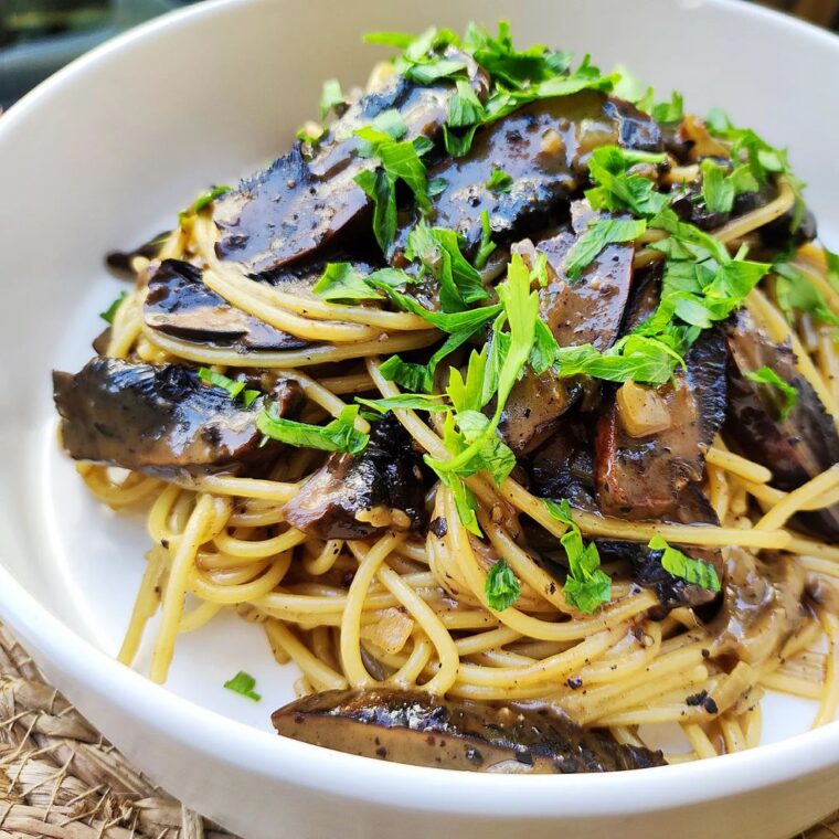 Black Pepper & Mushroom Pasta
