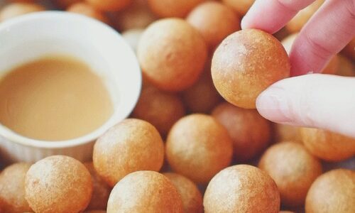 Fried Sweet Potato Balls (Bola Ubi Kopong) - Snacks, Appetizers & Desserts dari Potato