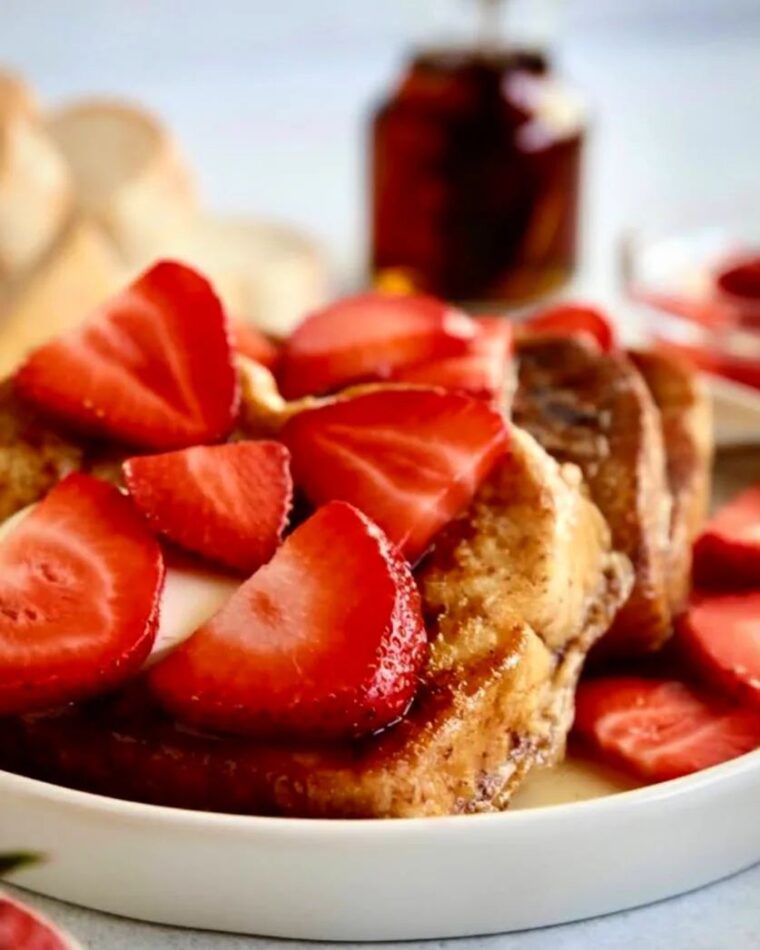 Keto Strawberry French Toast