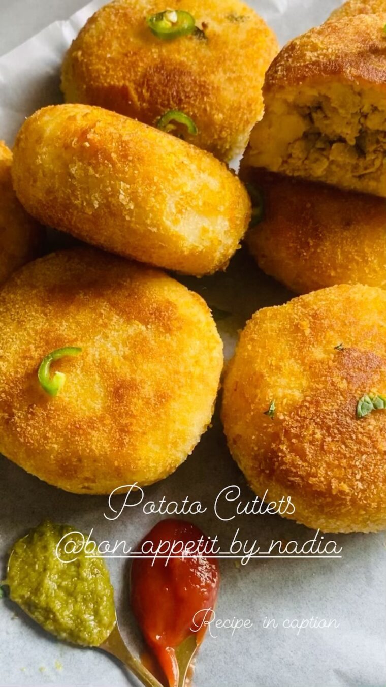 Chicken Mince Stuffed Potato Cutlets