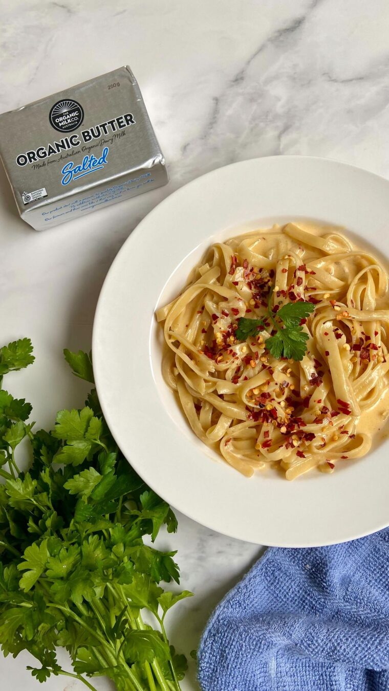Creamy Garlic And Chilli Butter Pasta