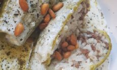 Kousa Bi Laban (Stuffed Zuchinnis In Yoghurt Sauce)