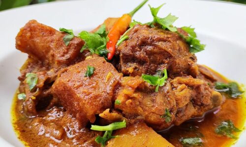 One Pot Spicy Chicken Curry