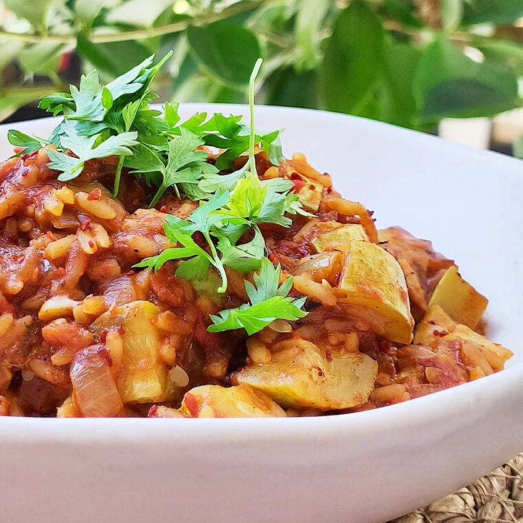 Pirinçli Kabak Yemeği (Zucchini Stew With Rice)