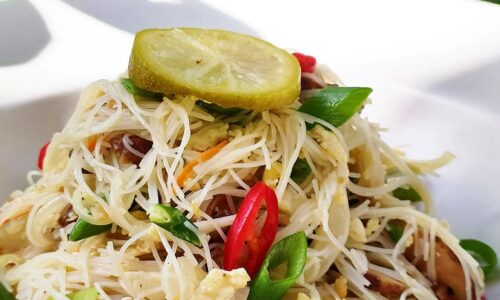 Singapore Fried Rice Noodles - Main Dishes dari Noodles