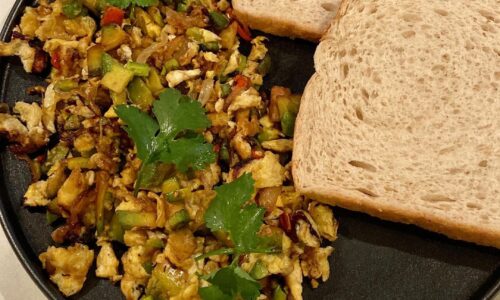 Spicy Avocado Scrambled Eggs - Food Recipes dari Avocado