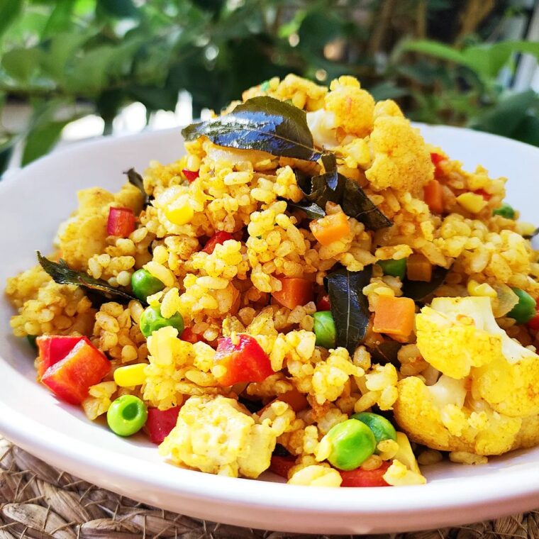 Vegetarian Curry Fried Rice