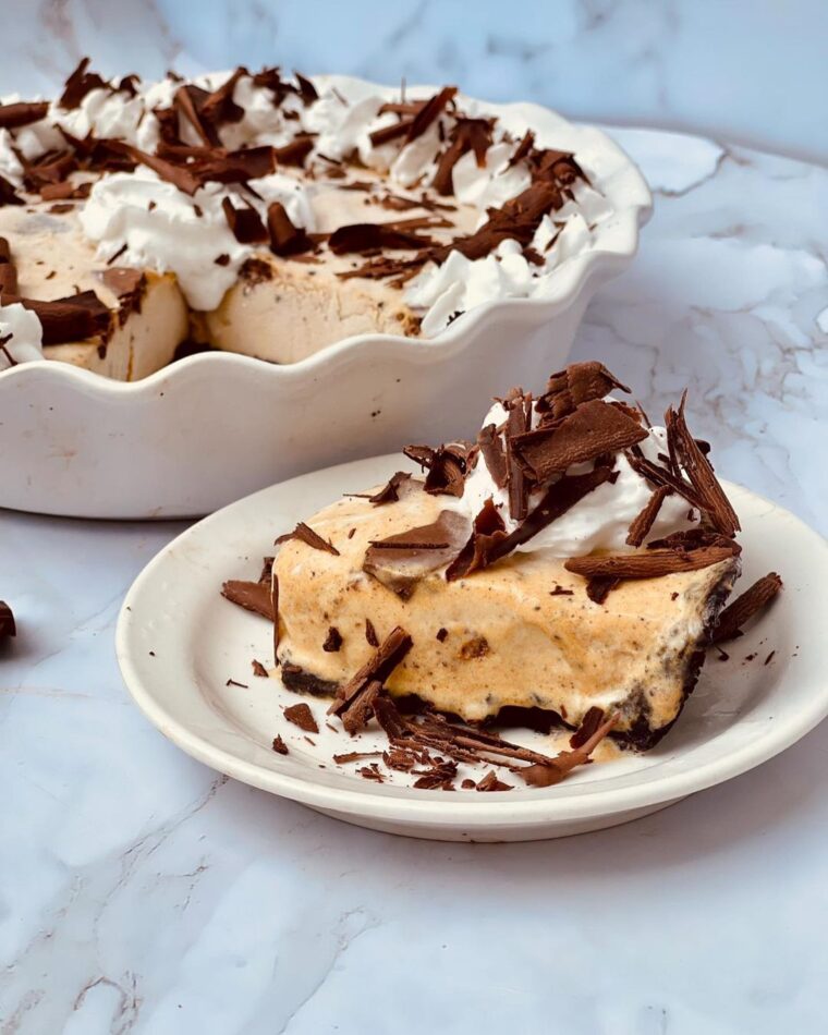 Chai Infused Pumpkin Ice Cream Pie