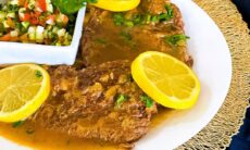 Braised Garlic And Lemon Biftek