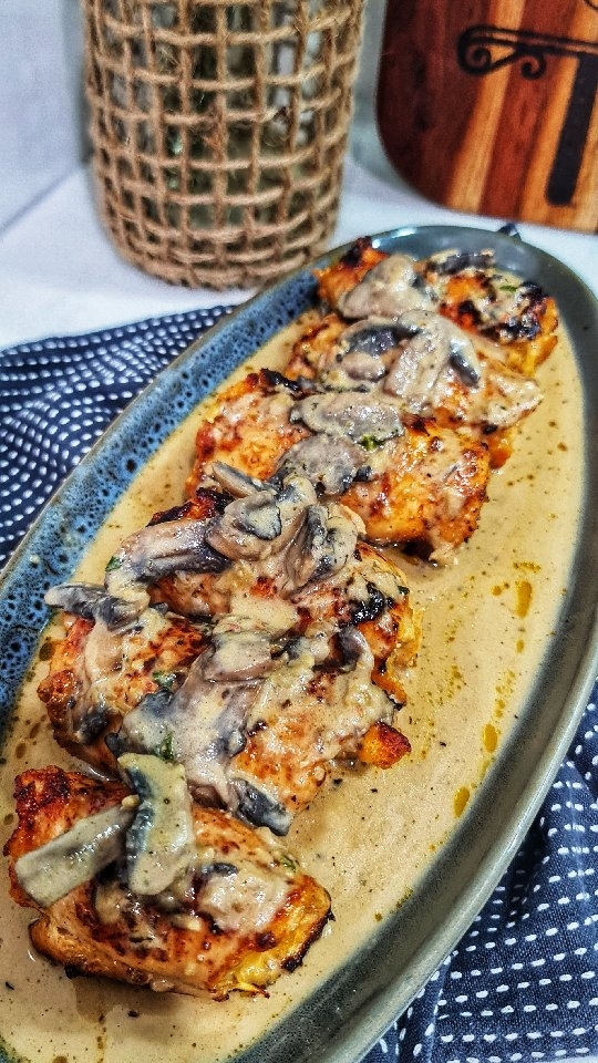 Creamy Vegetable Chicken Rolls