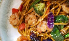 Easy Prawn Hokkien Noodles
