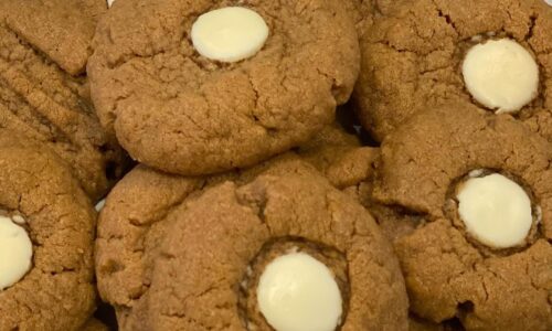 Four Ingredient Biscoff Cookies