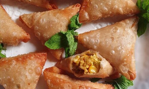 Chicken Cheese Samoosa -  dari Cheese and Chicken