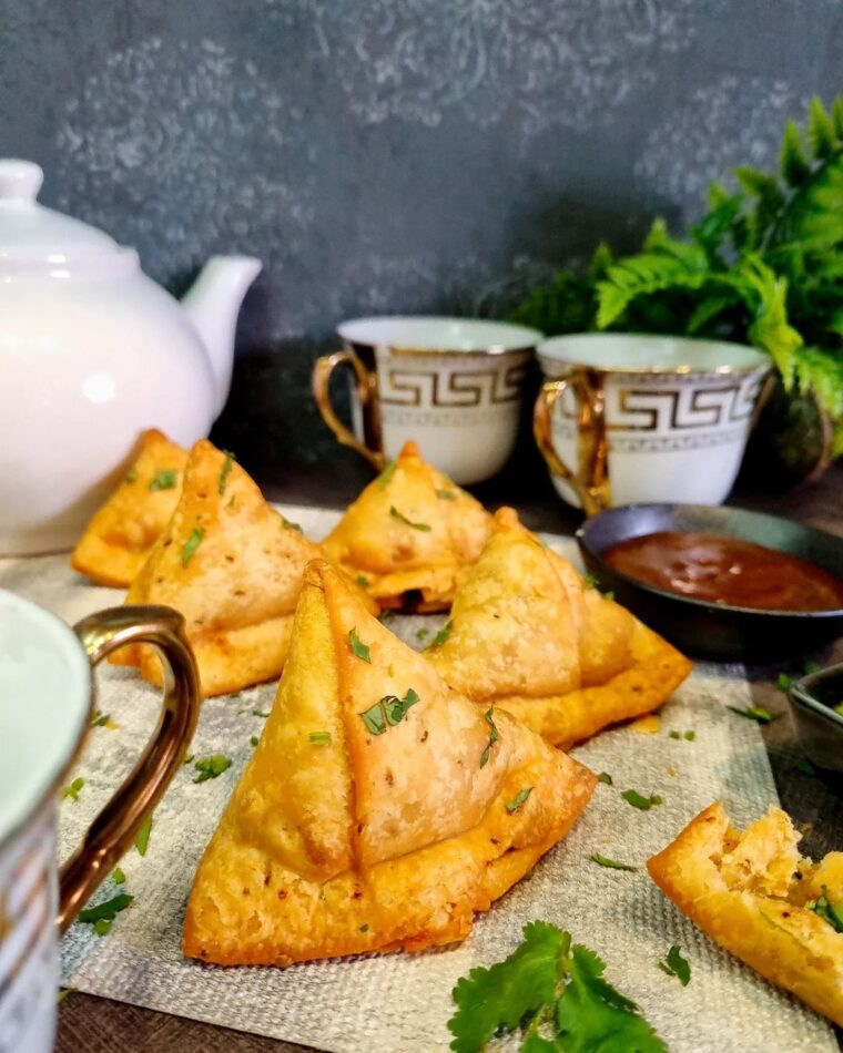 Crispy Panjabi Veg Samoosas