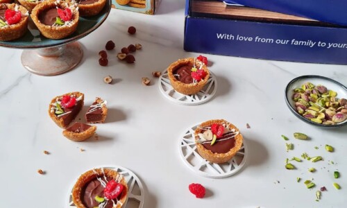 Mini Chocolate Tarts - Snacks, Appetizers & Desserts dari Almond
