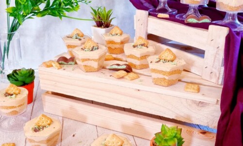 Peppermint Crisp Fridge Tart - Snacks, Appetizers & Desserts dari Biscuit