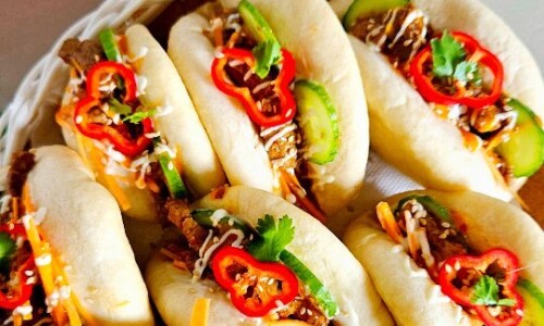 Peri Peri Steak Bao Buns
