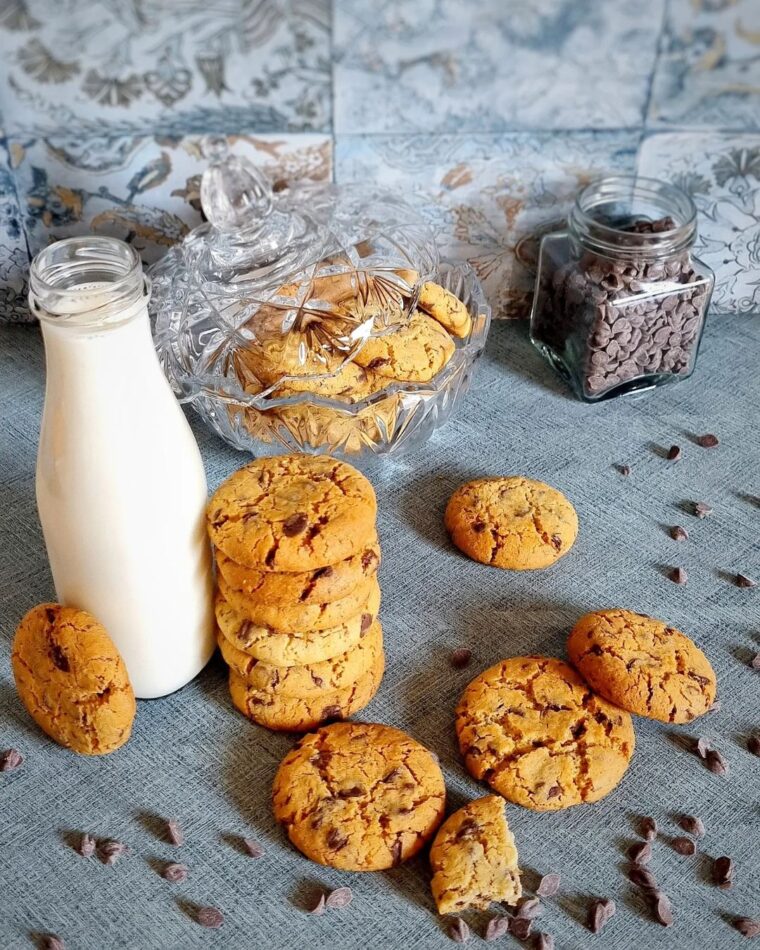 Soft Choc Chip Cookies