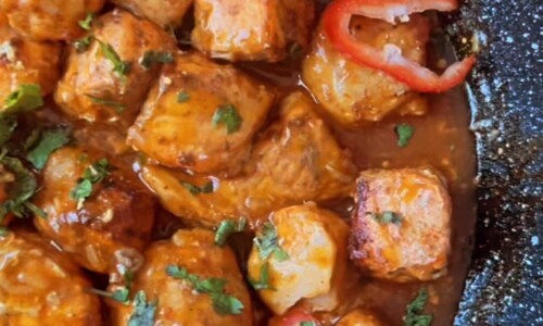 Sweet And Spicy Salmon Bites