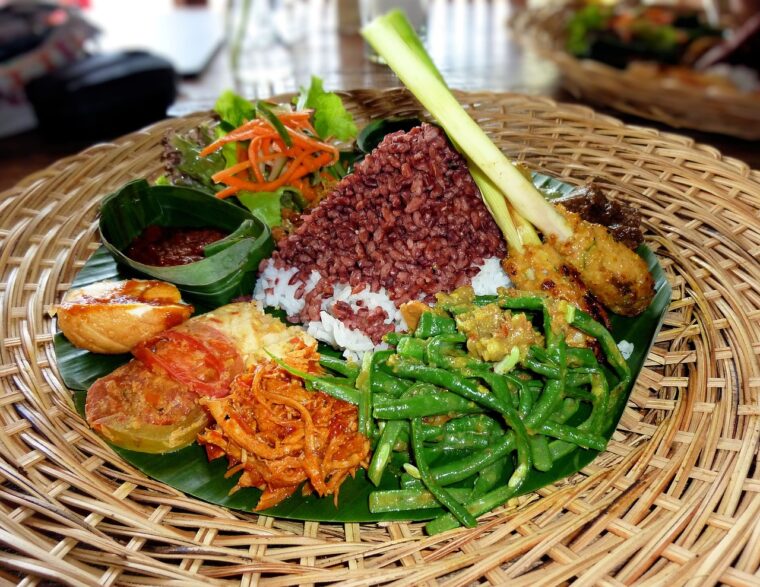 Top 15 Must-try Bandung Food During Travel To Indonesia