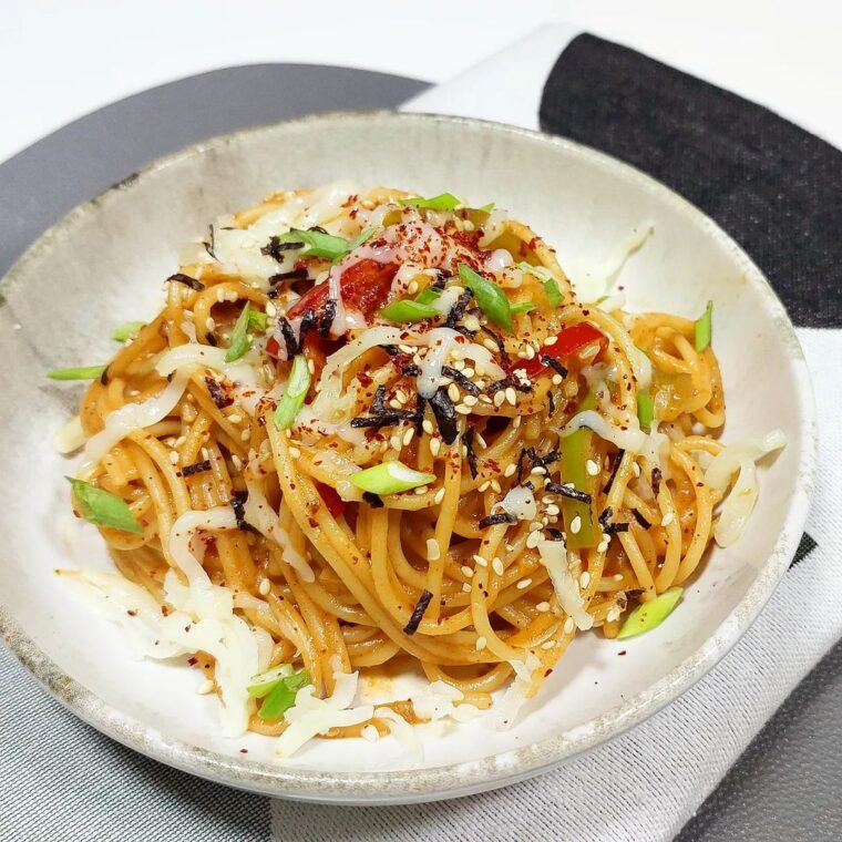 Cheesy Creamy Gochujang Pasta