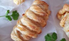 Chicken Peri Peri Pies