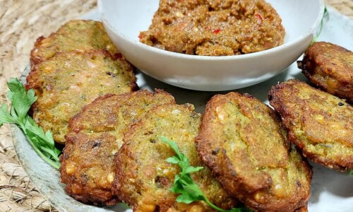 Dal Vada (Indian Lentil Fritters)