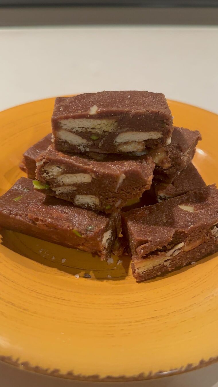 No Bake Chocolate Biscuit Slice