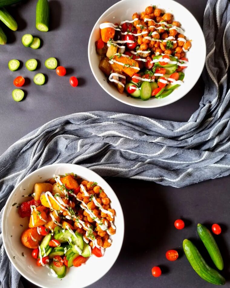 Spicy Chickpeas And Rosted Vegetables Bowls
